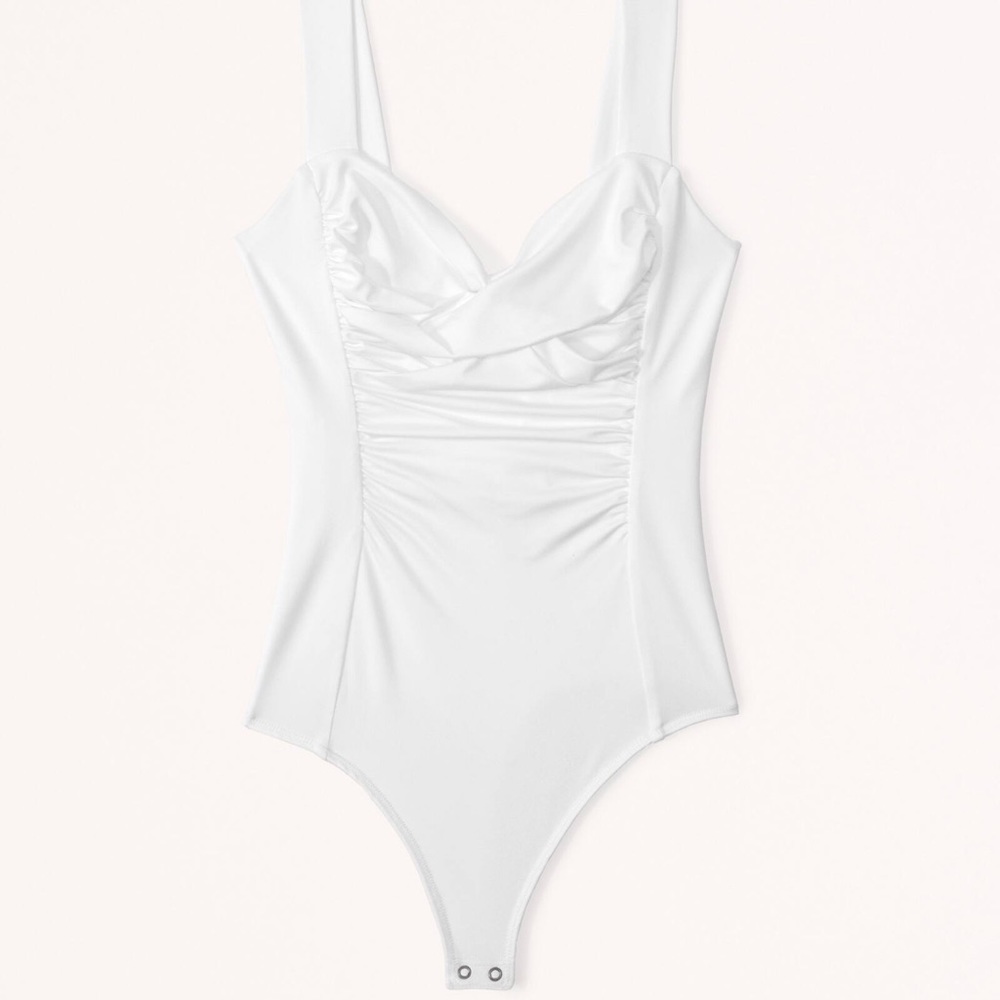 Abercrombie Sleek Seamless Fabric Sweetheart Bodysuit